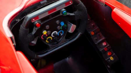 Volant de F1 : pourquoi son prix change chaque saison ?